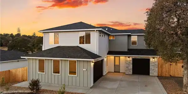 3 Thunder Rock Road