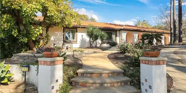 33532 Valle