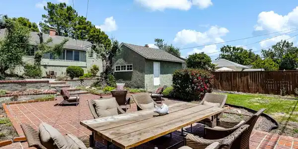 2614 Mary Street
