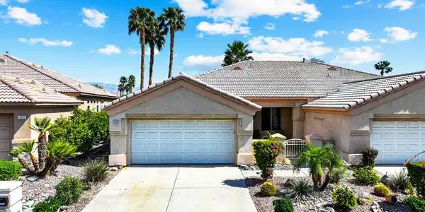 43694 Old Troon Court