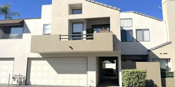 4267 Las Virgenes Road
