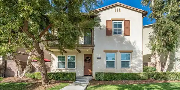 8596 Forest Park