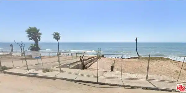 18904 Pacific Coast Highway