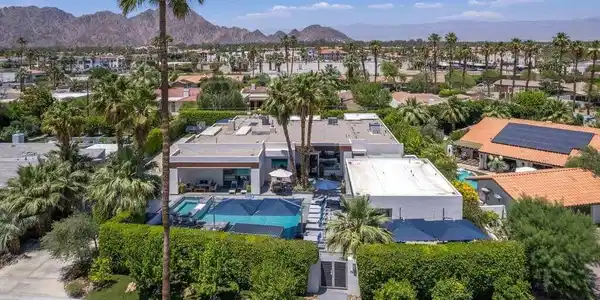 78190 Calle Cadiz