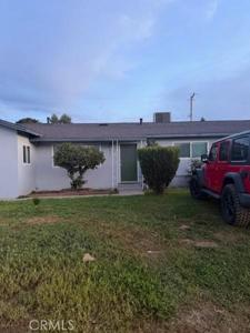 1627 W Riggin Avenue