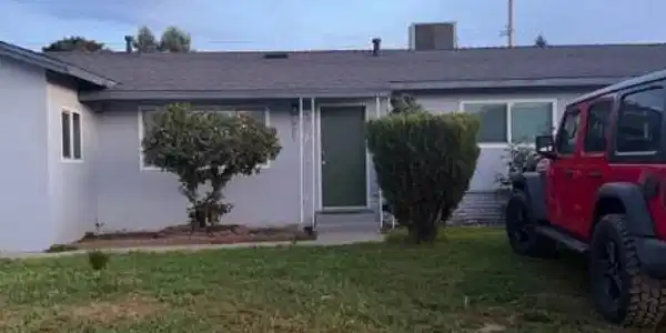 1627 W Riggin Avenue