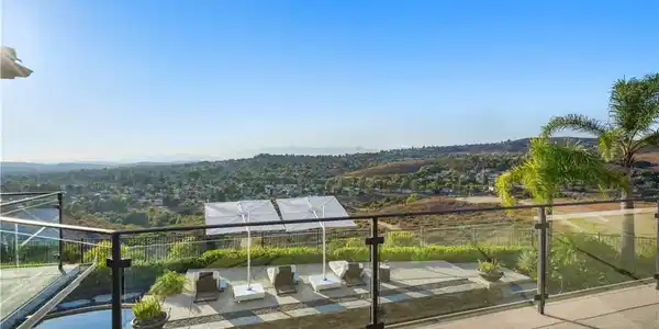2483 Santa Bella Place