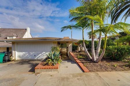 3985 LA CRESTA DR
