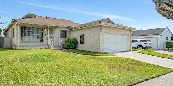 916 S Caswell
