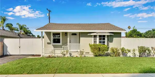 2535 S Myrtle