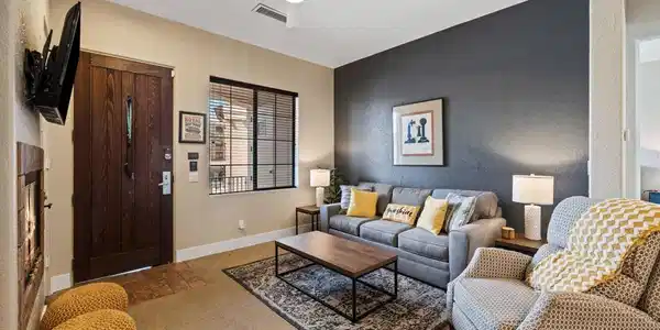 50700 Santa Rosa Plaza