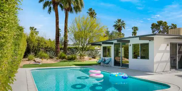 221 N Farrell Drive