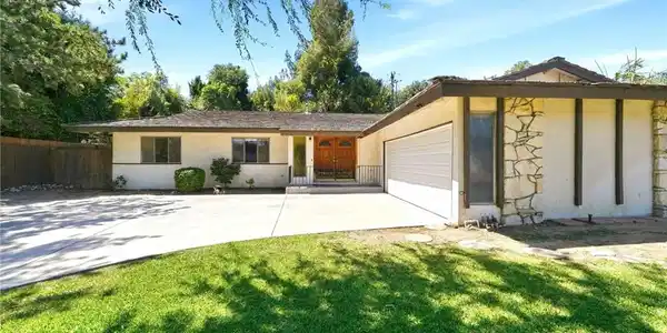 19913 E Rambling Road