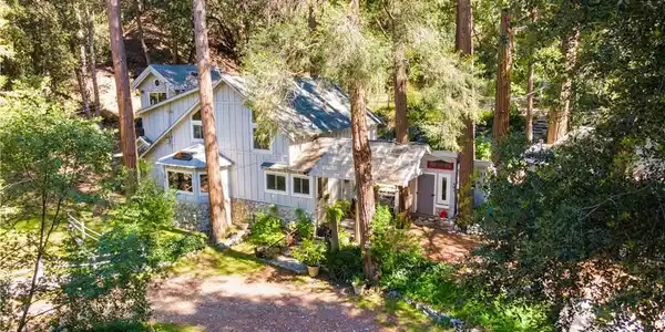 9091 Mountain View Drive