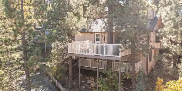 1411 Klamath Road