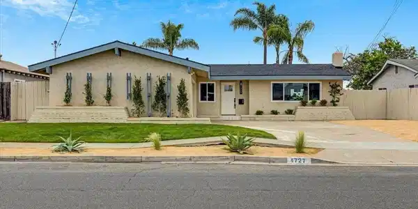 1727 La Corta St