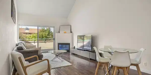 2746 Borchard Road