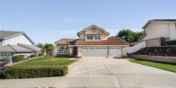 1242 Deerfield Place