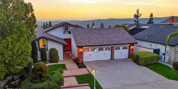 858 S BLUEBIRD CIRCLE