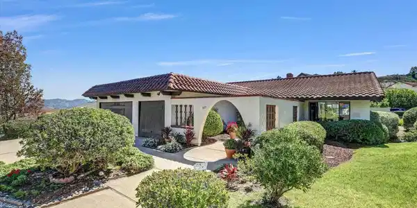1677 Heron Ave