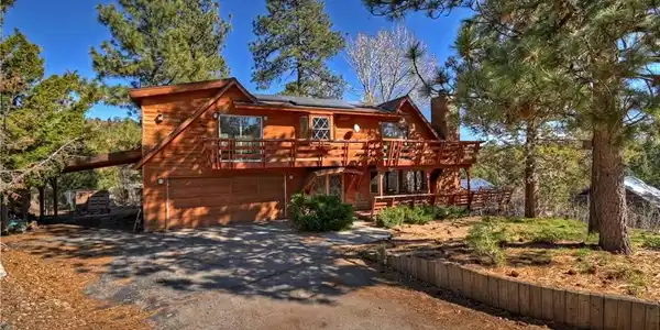 1035 Fawnskin Drive
