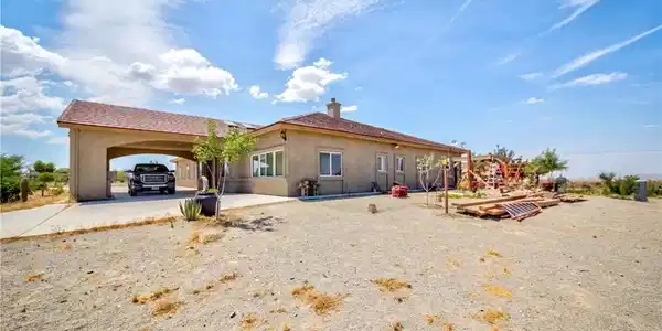 3789 Luna Road