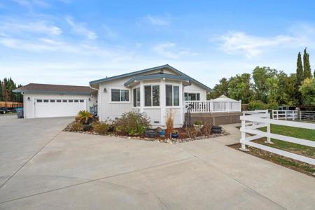 1655 Santa Ana Road