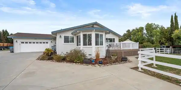 1655 Santa Ana Road