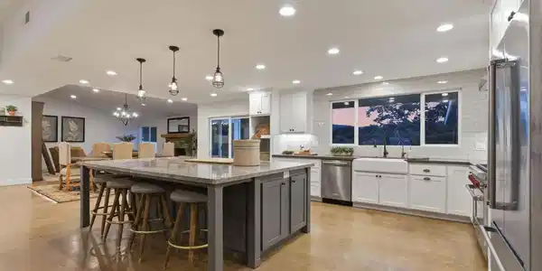 954 Elk Grove Lane
