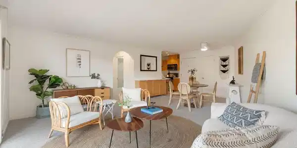 2045 4th Street