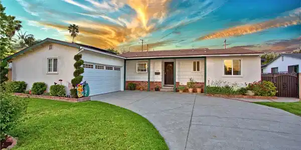 358 N Grand Avenue