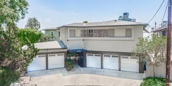 2102 La Canada Crest Drive