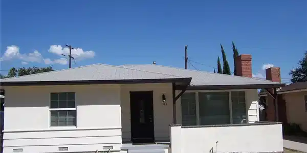 3175 N Mountain View