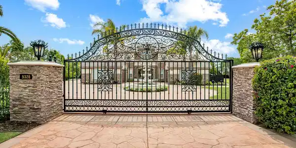 5326 Calarosa Ranch Road