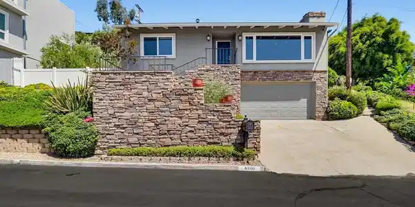 4303 Canterbury