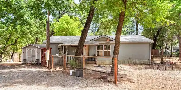 24 Brooks Drive