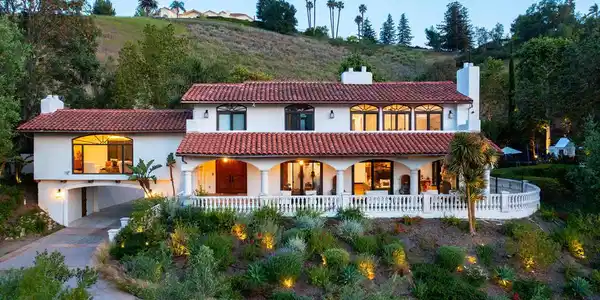 4548 Valley Spring Drive