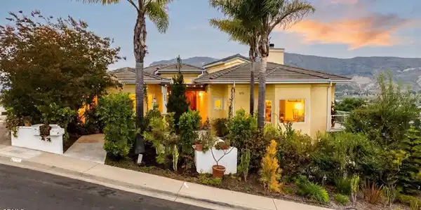 579 Glade Drive