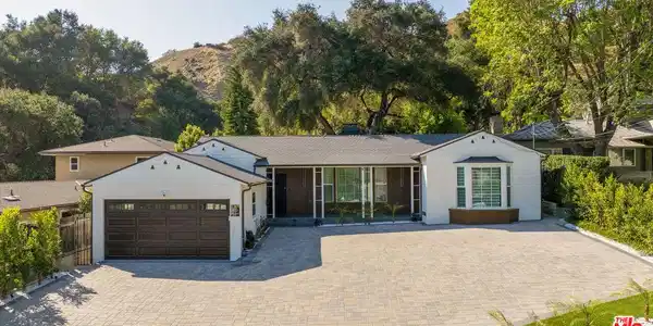 2727 Hollister Terrace