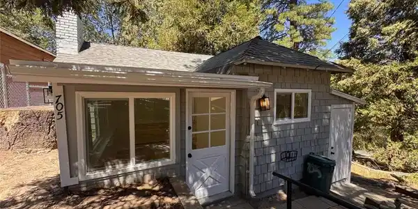 705 Ashlar Drive