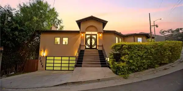 2625 Hargrave
