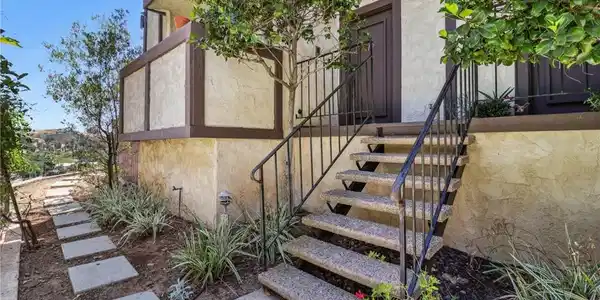 1832 Oak Tree Drive