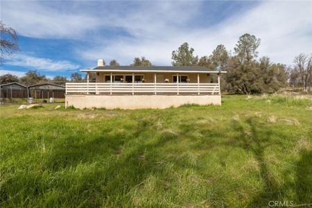56563 Road 200