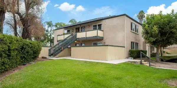 868 Alvarado Street