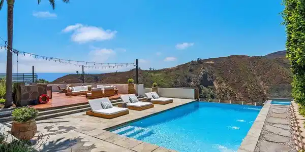 1535 Umeo Road