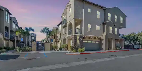 2644 Outrider Lane