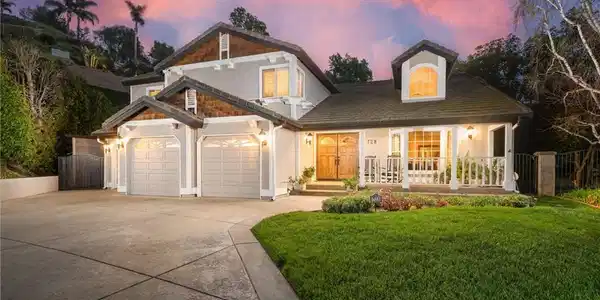 728 Beaverbrook Lane