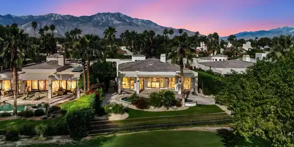 19 Via Haciendas