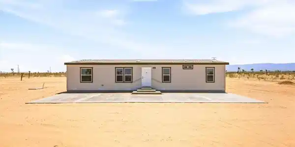 7625 Luna Road