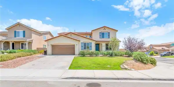 4043 Bristlecone Pine Lane